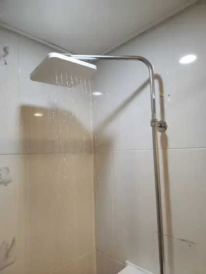 해바라기 샤워수전 교체 — 새 해바라기 헤드 통수 확인